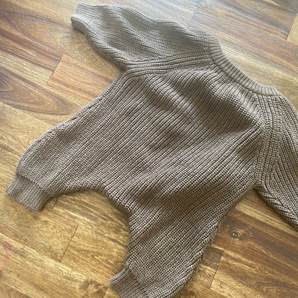 Axel & Rose 2 Outfits - Picture 3 of 5